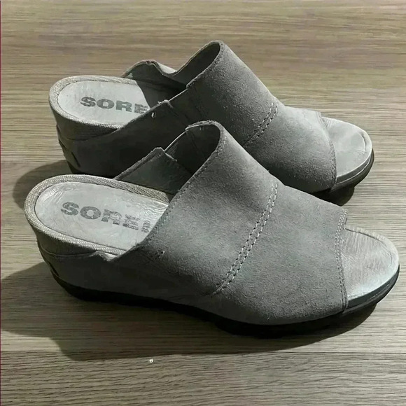 Sorel Women's Grey Suede Slide Sandals - Picture 2 of 4
